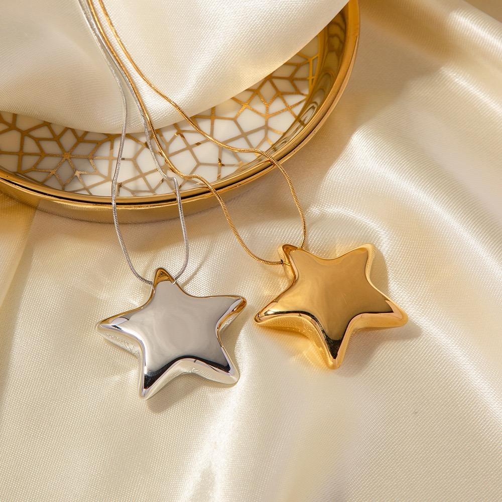 Hollow Bubble Star Pendant Necklace