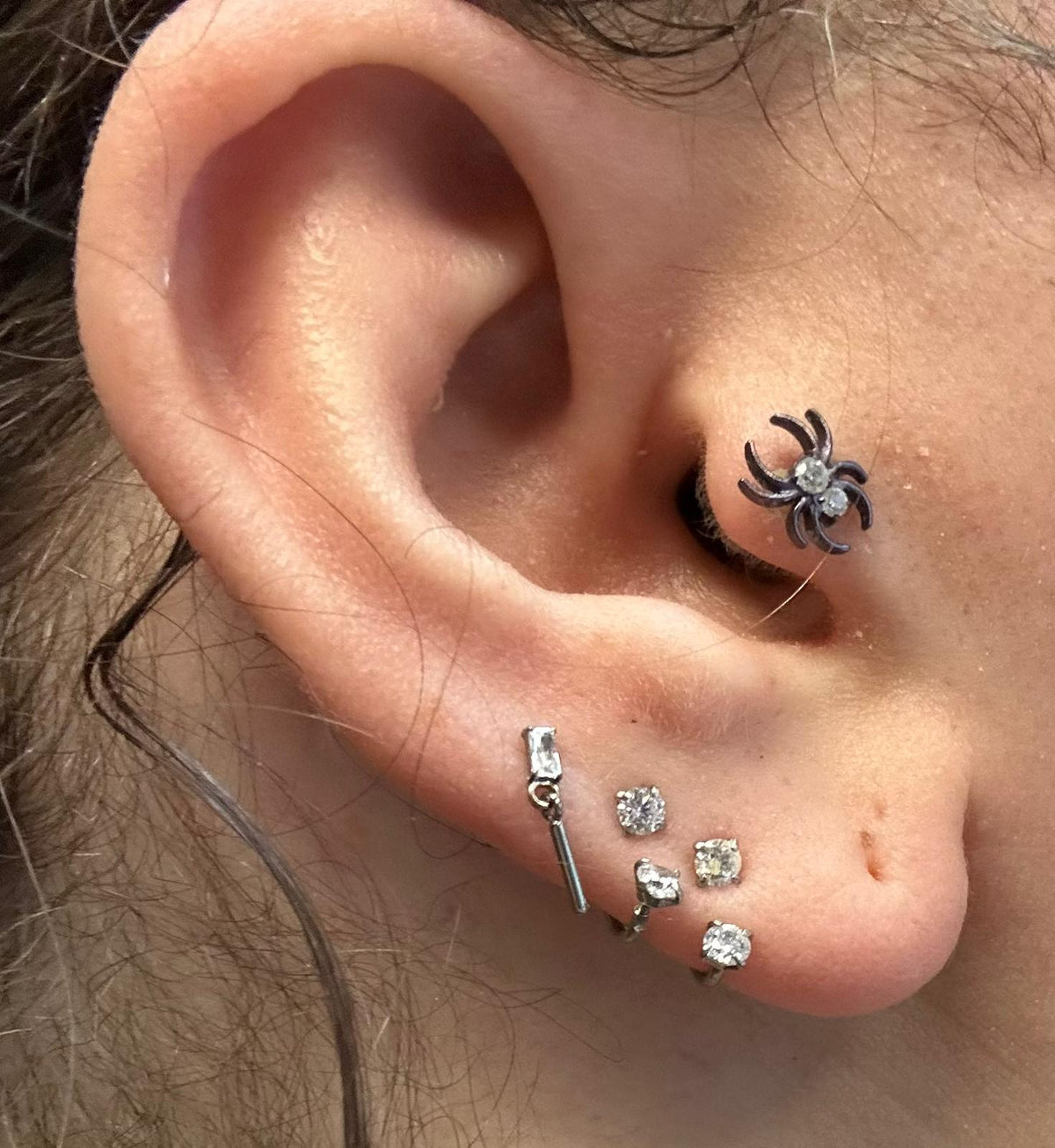 Internally Threaded CZ Nose Ring
