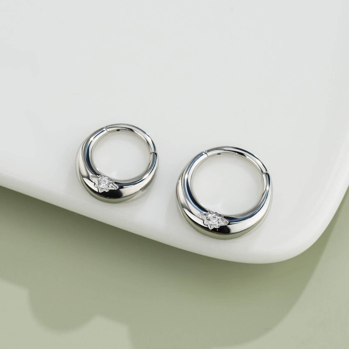 Center CZ Forward Facing Septum Ring