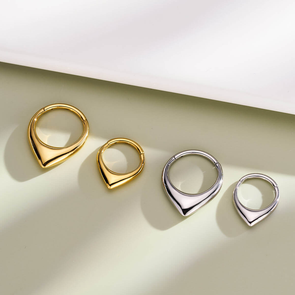 Puffed Thick V-Shaped Septum Ring