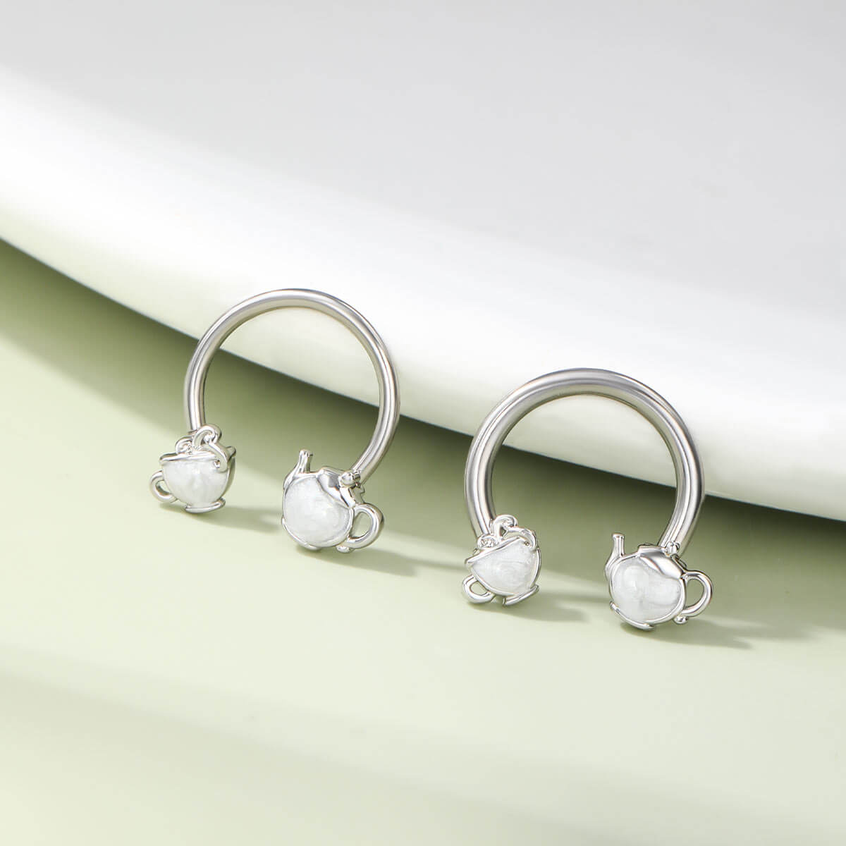Oufer X Roly Teapot Set Horseshoe Septum Ring