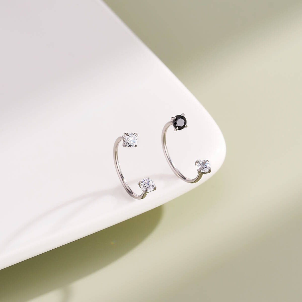 Threadless CZ Horseshoe Nose Ring