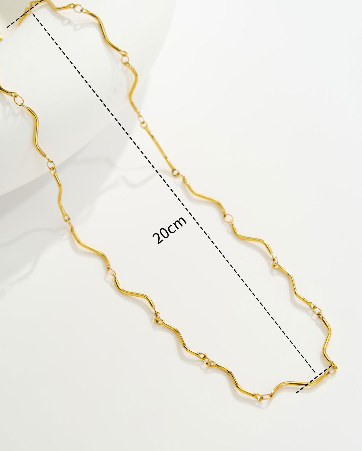 Minimalist Geometric Wave Necklace