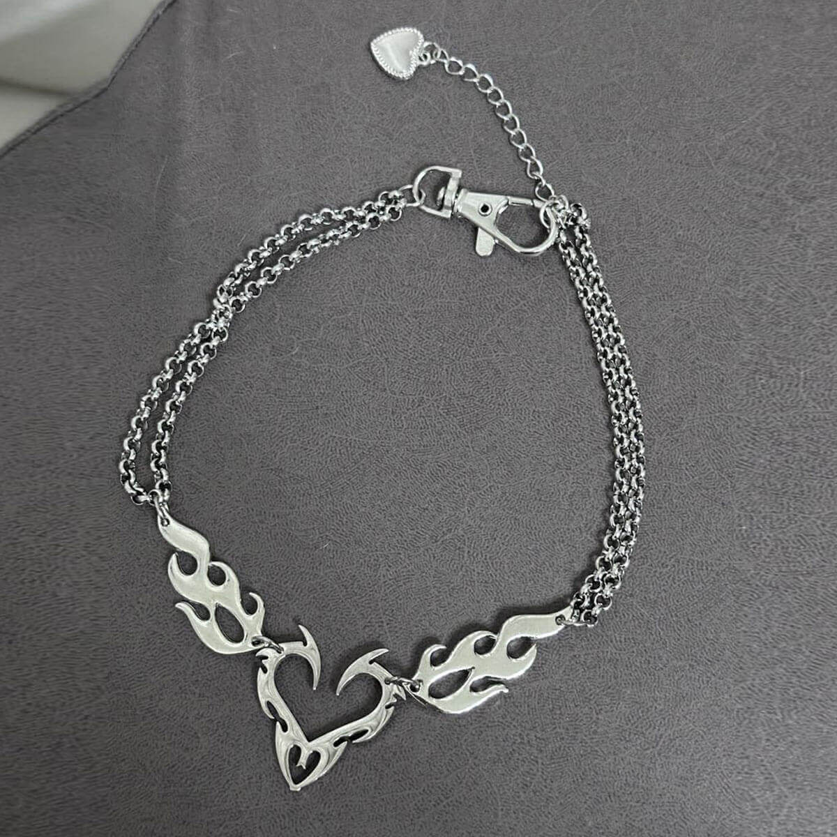 Openwork Flamed Heart Chunky Necklace