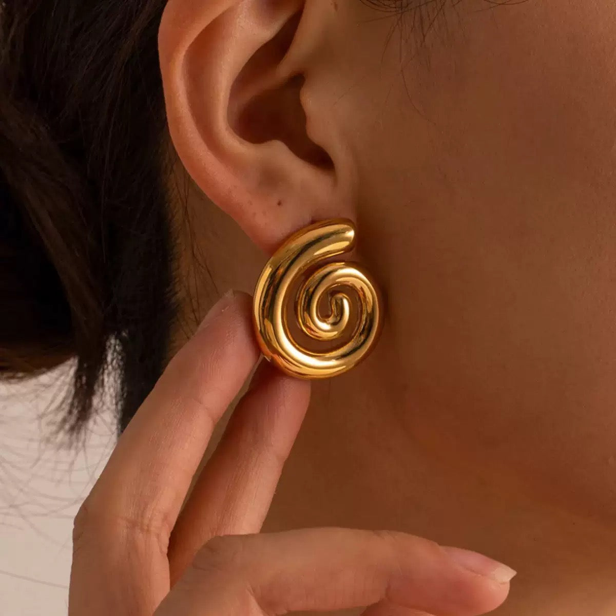2PCS Spiral Statement Earrings