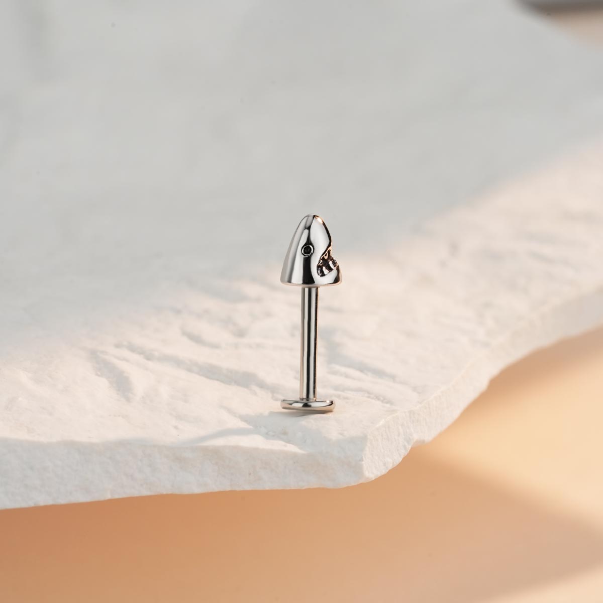 Shark Head Internally Threaded Helix Stud