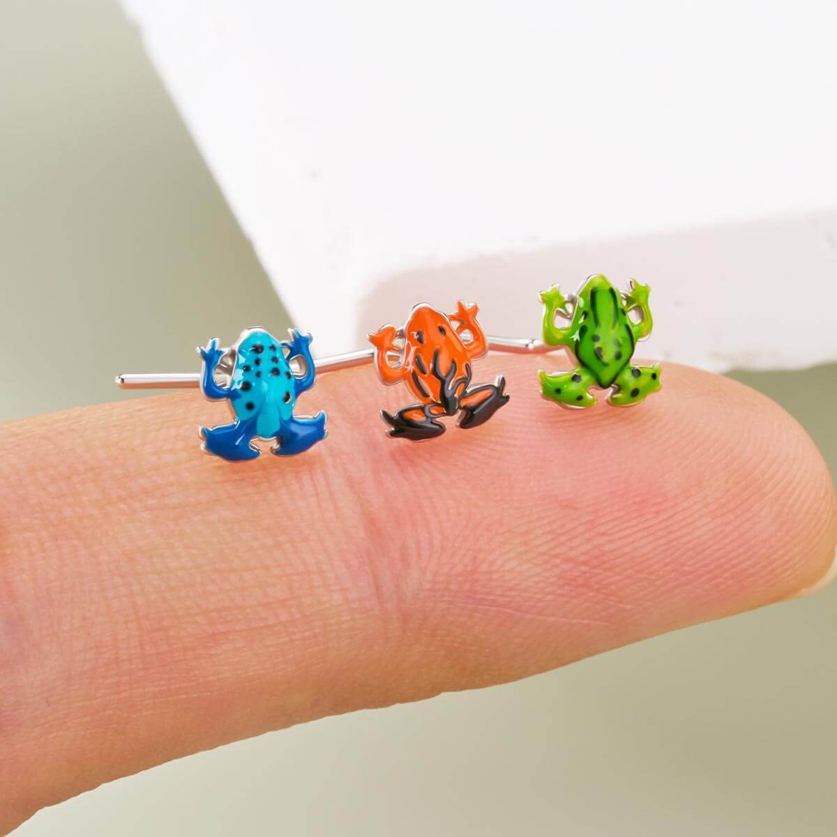 Colorful Frog Nose Stud