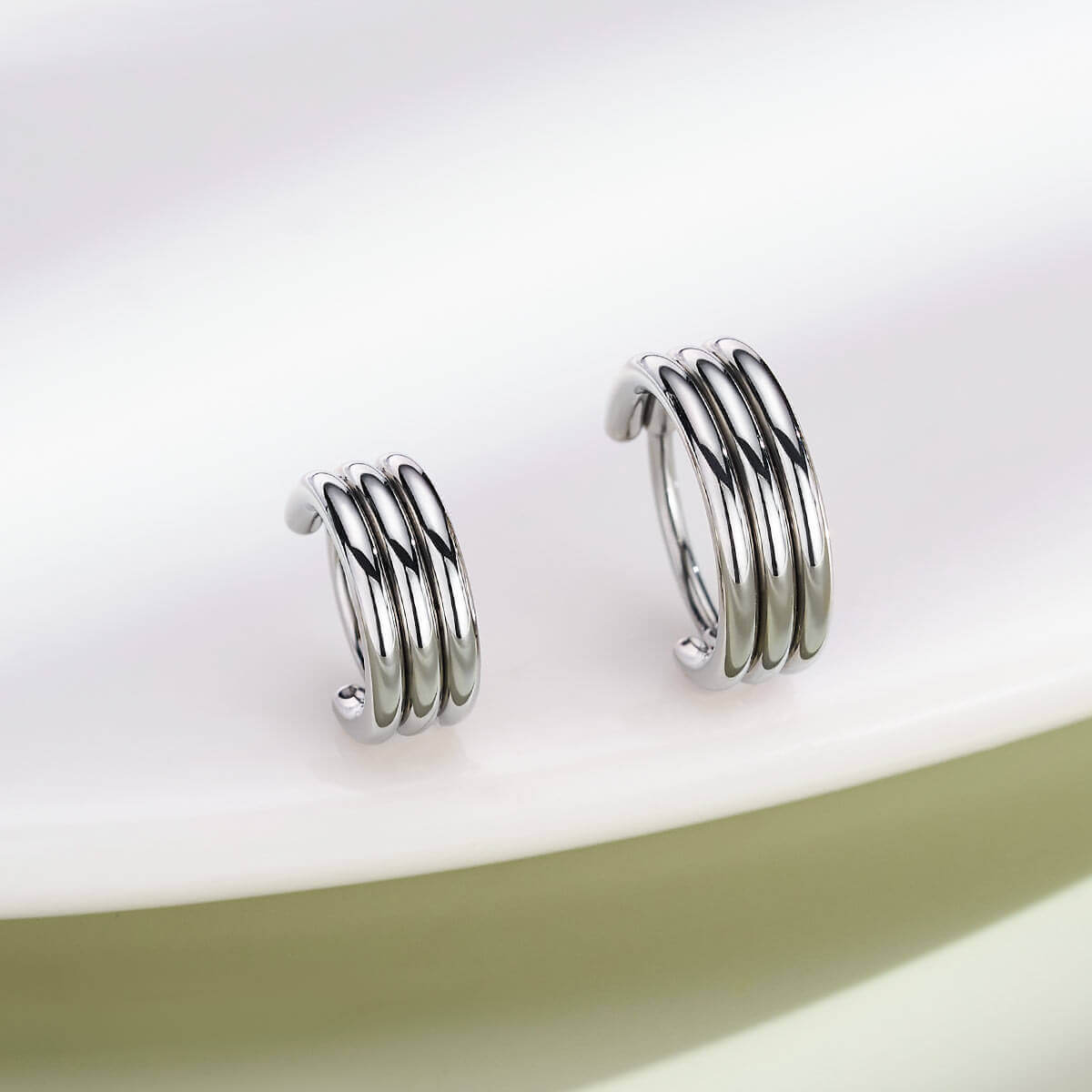 Three Row Triple Segment Nose Ring