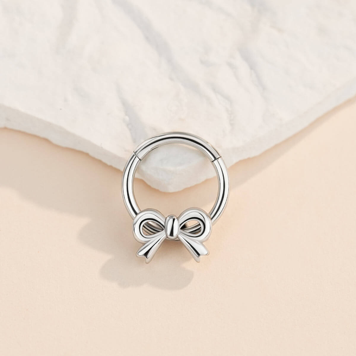 Chubby Bow Hinged Segment Septum Ring