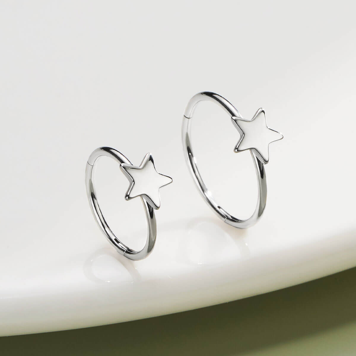 Flat Star Segment Nose Ring