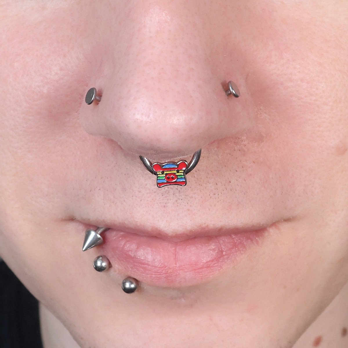 Oufer X Roly Rainbow Pig Segment Septum Ring